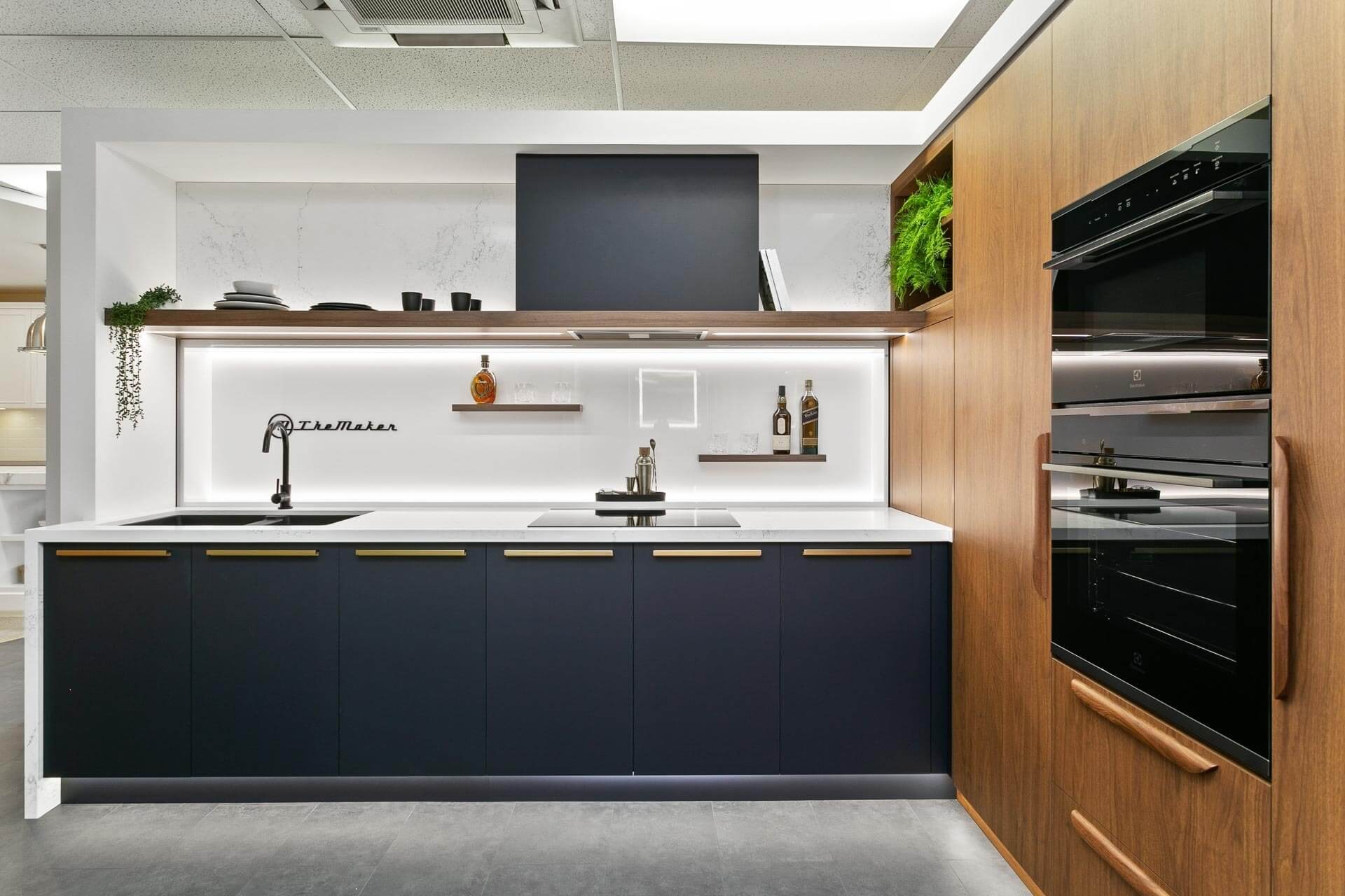 Oxford for darker kitchen colour schemes