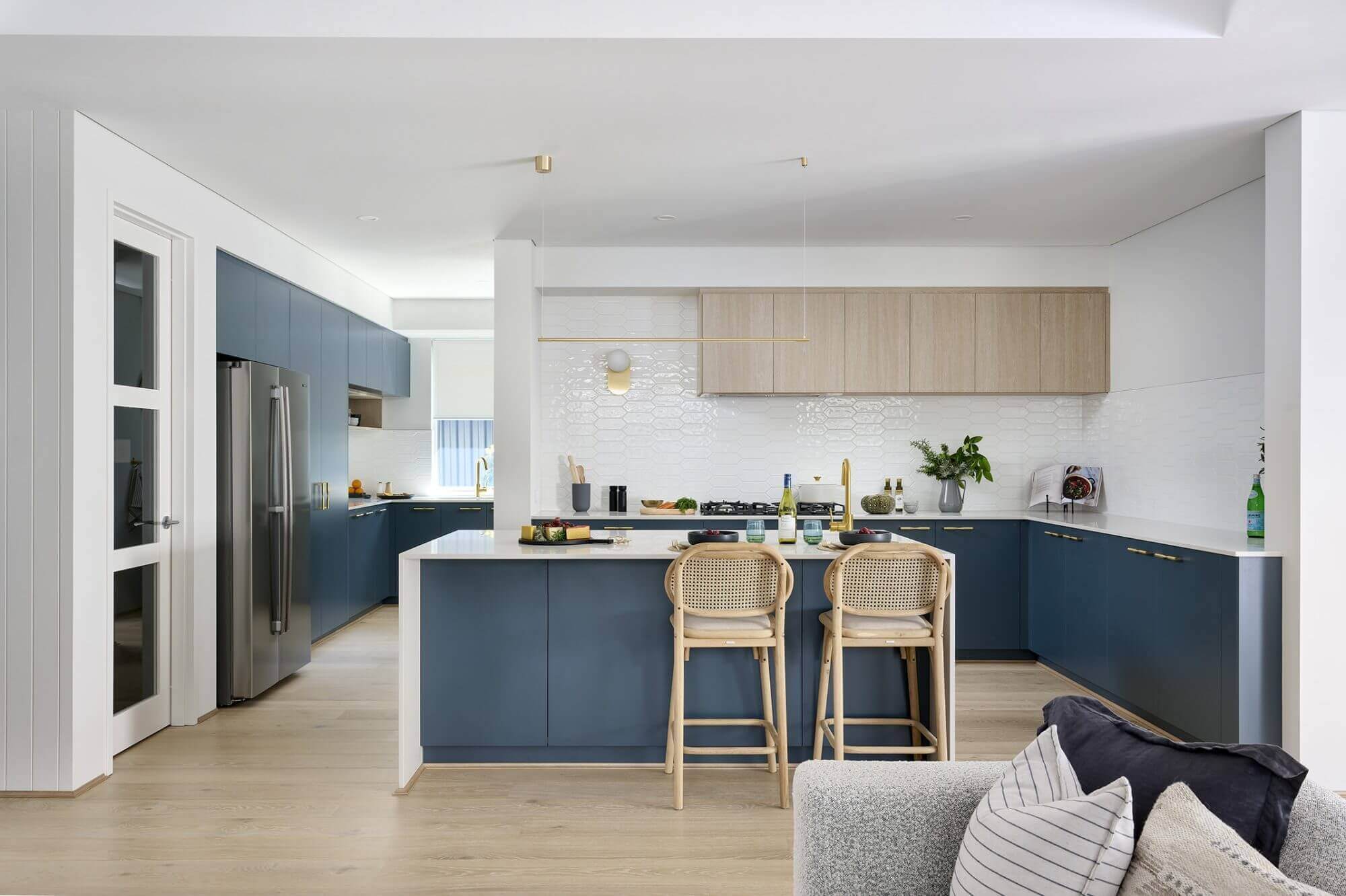 The rise of mid-tone teal blues