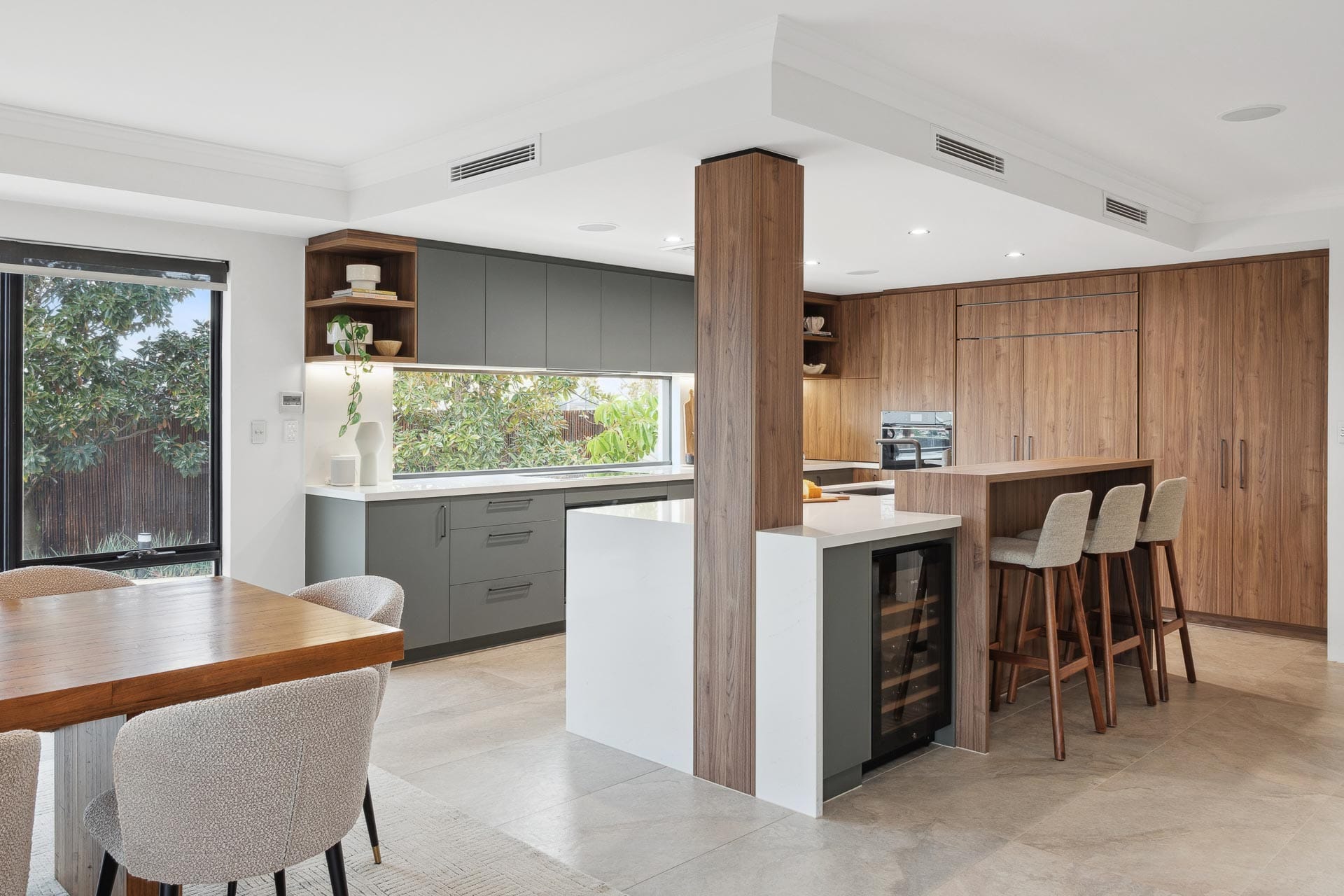 How To Choose a Kitchen Colour Scheme That Suits Your Home