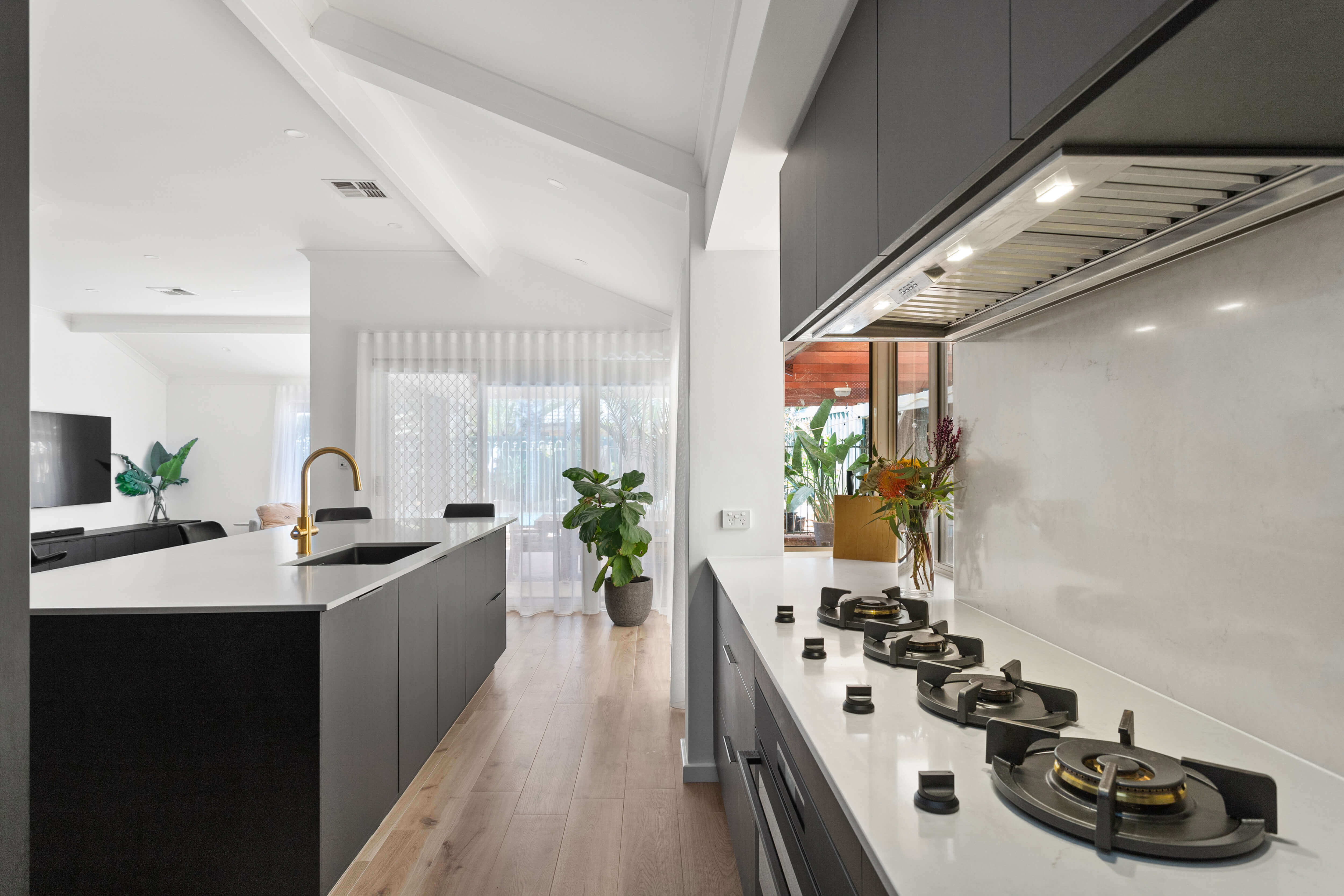 PRINT 24 Shorebird Parade, Woodvale 21