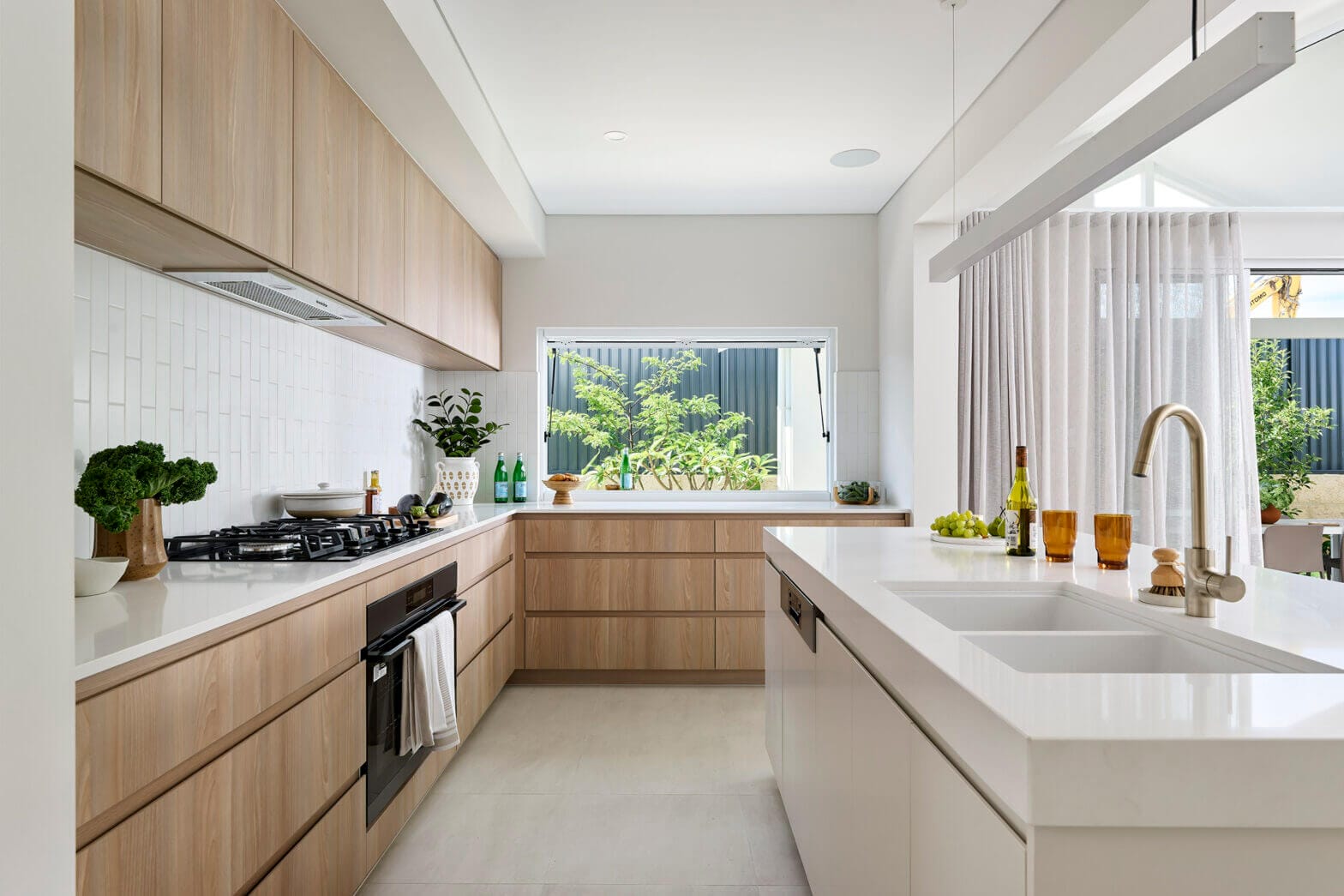 DAH_EssenceDisplayHome_Willagee_LR (21)