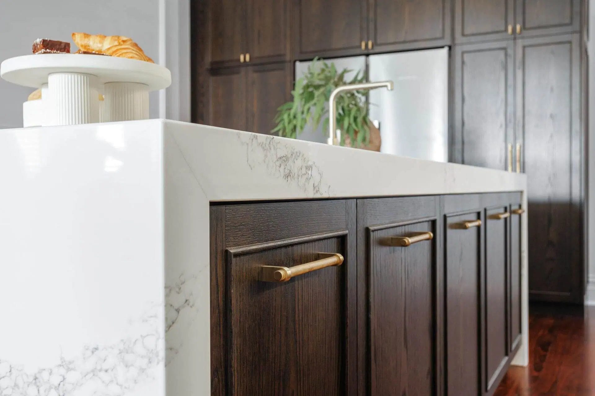 Are Dark Wood Kitchen Cabinets a Safe Choice for Long-term Value